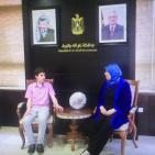 غنام تكرم المخترع الفتى معاذ عامر على اختراعه