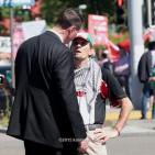 متظاهرون يطالبون بتعليق عضوية اسرائيل في الاتحاد الدولي لكرة القدم