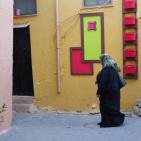 غزيون يلونون منازلهم بألوان حيوية مع بدء رمضان