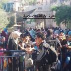 الاحتلال يمنع مئات الأطفال من دخول الأقصى ويحمي اقتحامات المستوطنين