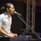 الفنان الاردني عزيز مرقة يُحيي الامسة الرابعة في مهرجان فلسطين الدولي 2015‎