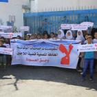 طلاب المدارس بغزة يعتصمون أمام مقر الأونروا رفضا لتأجيل الدراسة