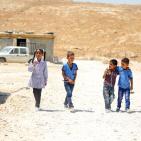 بالصور: أطفال سوسيا يتحدون أوامر الهدم ووزير التربية والتعليم يطلق العام الدراسي من مدرستهم