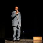 عرض للمسرحية الغنائية حادي القوافل في قصر الثقافة في رام الله