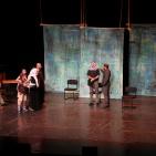 عرض للمسرحية الغنائية حادي القوافل في قصر الثقافة في رام الله