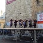 فرقة الهدف للدبكة  الشعبية و فرقة كنعان للتراث والفنون الشعبية في سوق الحرجة رام الله