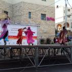 فرقة الهدف للدبكة  الشعبية و فرقة كنعان للتراث والفنون الشعبية في سوق الحرجة رام الله