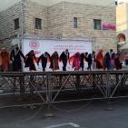 فرقة الهدف للدبكة  الشعبية و فرقة كنعان للتراث والفنون الشعبية في سوق الحرجة رام الله