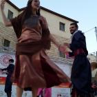 فرقة الهدف للدبكة  الشعبية و فرقة كنعان للتراث والفنون الشعبية في سوق الحرجة رام الله