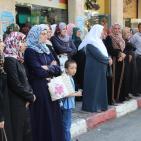 معلمو وطلبة الخليل في وقفة تضامنية مع الأقصى