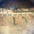 رفع علم فلسطين على اسوار البلدة القديمة