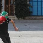 بالصور.. مواجهات واصابات واعتداءات مستوطنين في الخليل