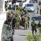 بالصور.. استشهاد شاب برصاص الاحتلال في الخليل