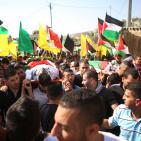 تشييع جثماني الشهيدين محمد شماسنة وعمر الفقيه في بلدة قطنا شمال غرب القدس،