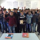 بالصور: طلاب يتبرعون بمصروفهم اليومي للإفراج عن زميلهم الأسير