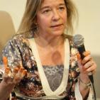 المحاضرة المكسيكية د. سيلفانا رابينوفيتش تقدم  ندوة عن خطبة  الهندي الاحمر للشاعر محمود درويش