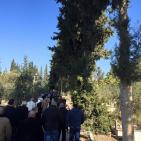 المئات يشيعون والدة الأسير ابراهيم بيادسة