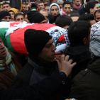 بالصور: الآلاف يُشيعون جثمان الشهيدة أشرقت قطناني من مخيم عسكر في نابلس