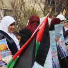 الخليل: وقفة تضامنية مع الصحفي محمد القيق المضرب عن الطعام منذ 48 يوما