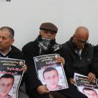 الخليل: وقفة تضامنية مع الأسير القيق المضرب منذ 70 يوما