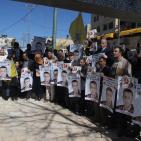 الخليل: وقفة تضامنية مع الصحفي القيق المضرب منذ 92 يوما