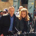 الإحتلال يعتدي على نساء ورجال عند أبواب المسجد الأقصى ويعتقل سيدة