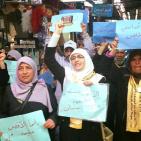 الإحتلال يعتدي على نساء ورجال عند أبواب المسجد الأقصى ويعتقل سيدة