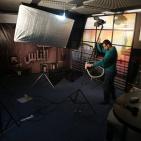 الاحتلال يغلق مقر فضائية فلسطين اليوم ويعتقل ثلاثة من الإعلاميين