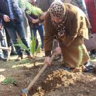 صور: فعالية زراعة أشجار في ذكرى يوم الأرض بالخليل