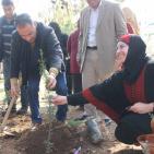 صور: فعالية زراعة أشجار في ذكرى يوم الأرض بالخليل