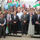 غزة: وقفة جماهيرية لإنهاء الانقسام بمشاركة شخصيات من الضفة