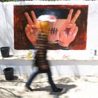 رسم جدارية الحرية في مدرسة بنات الازور في البيرة