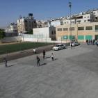 اصابات بالاختناق اثر اعتداء جنود الاحتلال على مدرسة بالخليل