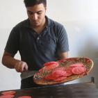 صناعة القطايبف الملونة في عين يبرود شمال شرق رام الله