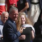 استقبال الطفلة عهد التميمي ووالدتها في منزلهما ببلدة النبي صالح