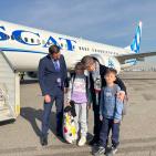 السفير الفلسطيني في كازاخستان يستقبل العائلات 