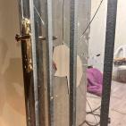 مستوطنون يعتدون على مواطنين ويسرقون 150 رأسا من الأغنام في دير دبوان