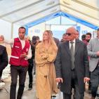 صور| أنجلينا جولي تزور معبر رفح وتدعو إلى إيصال المساعدات لغزة