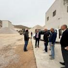 صور| وزير الصناعة يتفقد المنشآت الصناعية في قرى رام الله والبيرة 