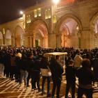 بالصور| آلاف المصلين يؤدون صلاة العشاء والتراويح في المسجد الأقصى