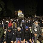 بالصور| 60 ألفًا يؤدون صلاة التراويح في المسجد الأقصى