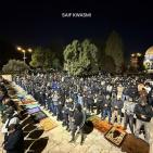 50 ألفا يؤدون صلاتي العشاء والتراويح في المسجد الأقصى