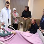 بالصور: الأمير هاري وزوجته ميجان يزوران أطفال غزة في مستشفى بالأردن