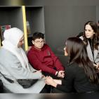 بالصور: الأمير هاري وزوجته ميجان يزوران أطفال غزة في مستشفى بالأردن