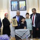 بالصور| برهم يجري جولة تفقدية لمتابعة قضايا تخص التعليم في بلدة طمون