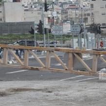 الاحتلال يغلق مدخلي النبي صالح وعابود شمال غرب رام الله