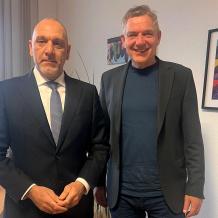 السفير عرفة يجتمع مع رئيس حزب اليسار الألماني