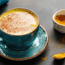 "قهوة الكركم.. مشروب ذهبي بفوائد مذهلة لصحتك"