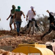 مستوطنون يهاجمون منزلا في ترمسعيا شمال رام الله