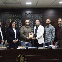 ورشة عمل في الكلية العصرية الجامعية حول التسويق الرقمي والتجارة الإلكترونية